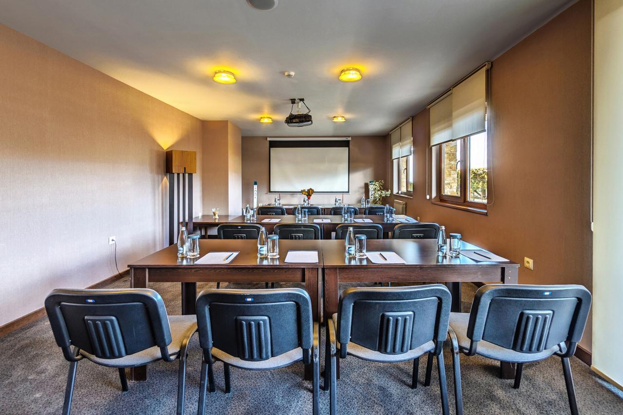 Regnum Bansko Ski Hotel & Spa Exterior foto Meeting room