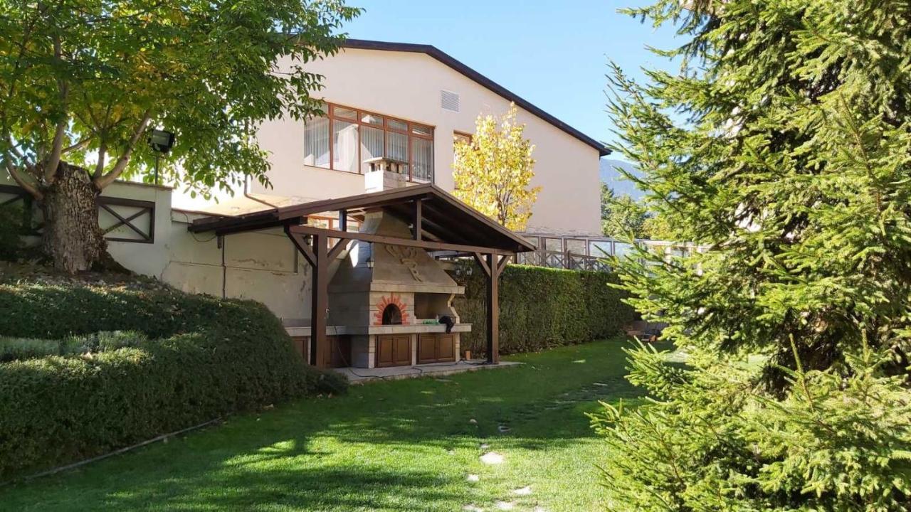 Regnum Bansko Ski Hotel & Spa Exterior foto The house of the International Centre for Theory of Quantum Matter